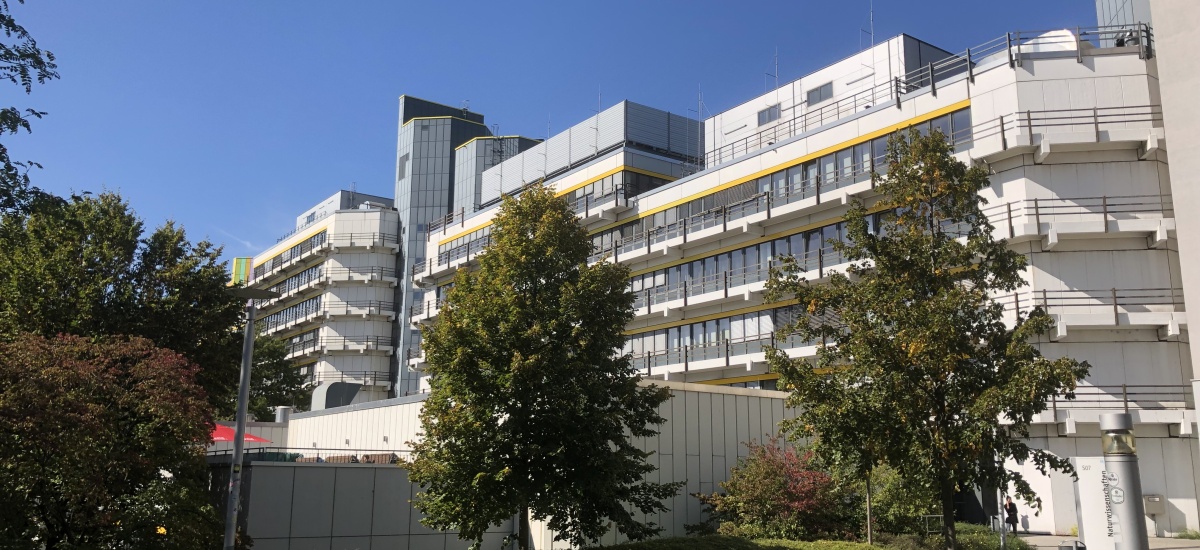 View of building S05 (Faculties of Biology and Chemistry) on the Essen campus